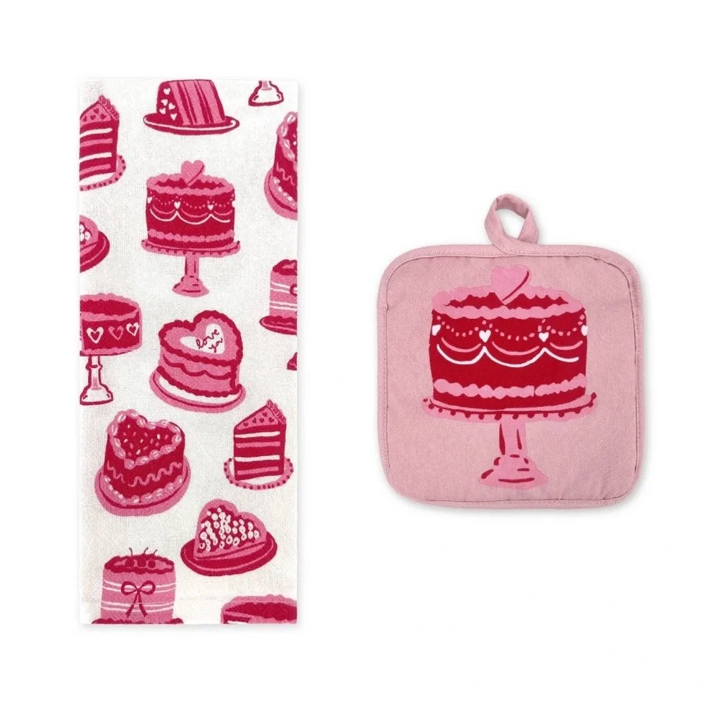 Dishtowel and Pot Holder Set Cake - Bullseye's Playground™